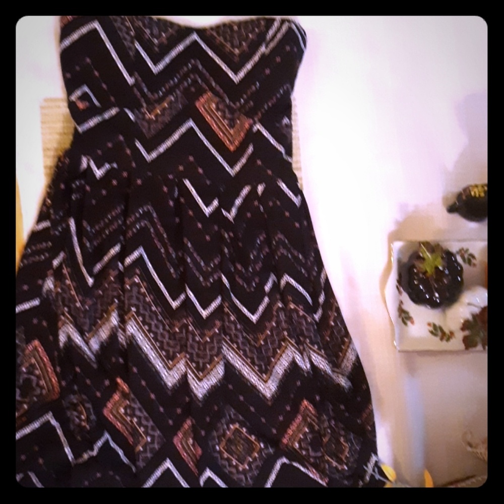 Cuter halter or can b worn mini dress too
